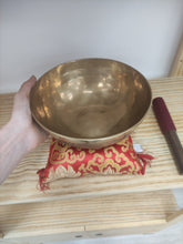 Cargar imagen en el visor de la galería, Cuenco Tibetano Chaken 21 cm (Cojin no incluido)