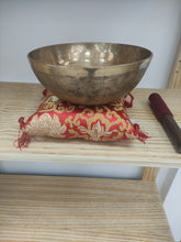 Cargar imagen en el visor de la galería, Cuenco Tibetano Chaken 21 cm (Cojin no incluido)