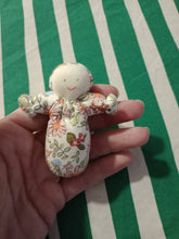 Cargar imagen en el visor de la galería, Muñecas Quitapenas