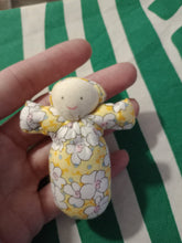 Cargar imagen en el visor de la galería, Muñecas Quitapenas