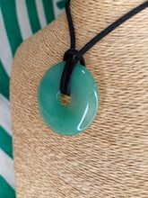 Cargar imagen en el visor de la galería, Colgante Donut Aventurina Grande 40 mm
