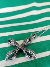 Cargar imagen en el visor de la galería, Colgante Dorje Tibetano