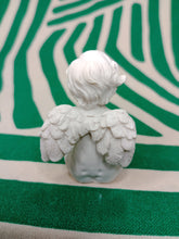 Cargar imagen en el visor de la galería, Querubin Corazon de Cristal Rojo