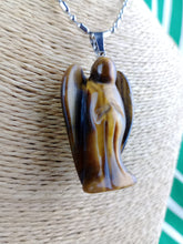 Cargar imagen en el visor de la galería, Colgante Ojo Tigre Ángel Mod. 2