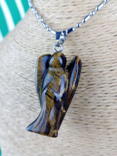 Cargar imagen en el visor de la galería, Colgante Ojo Tigre Ángel Mod. 3