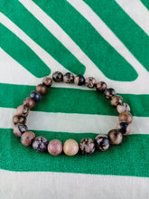 Cargar imagen en el visor de la galería, Pulsera Elástica Rodonita 8 mm