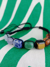 Cargar imagen en el visor de la galería, Pulsera Macrame Rodado 7 Chakras