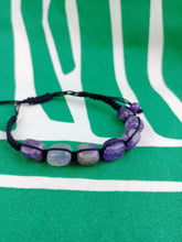 Cargar imagen en el visor de la galería, Pulsera Macrame Rodado de Amatista
