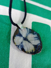 Cargar imagen en el visor de la galería, Colgante Quiastolita Mod. 2