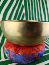 Cargar imagen en el visor de la galería, Cuenco Tibetano Chopa 14.5 cm
