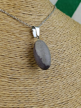 Cargar imagen en el visor de la galería, Colgante Shiva Lingam Mod 6 Pequeño