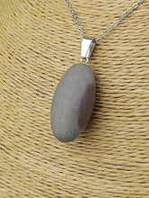 Cargar imagen en el visor de la galería, Colgante Shiva Lingam Mod 8 Pequeño