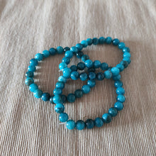 Cargar imagen en el visor de la galería, Pulsera Elástica Apatita 8 mm