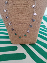 Cargar imagen en el visor de la galería, Collar Acero Estrellas Plateadas

