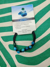 Cargar imagen en el visor de la galería, Pulsera Macrame de Apatita 8 mm
