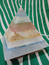Cargar imagen en el visor de la galería, Lampara Onix Piramide Mod 1
