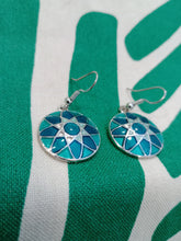 Cargar imagen en el visor de la galería, Pendientes Gaudi Mandala Estrella Azul
