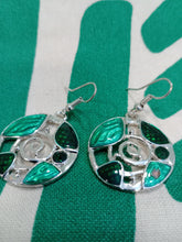 Cargar imagen en el visor de la galería, Pendientes Gaudi Espiral Tonos Verdes
