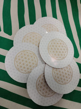 Cargar imagen en el visor de la galería, Juego 6 posavasos Flor de la Vida

