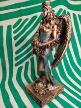 Cargar imagen en el visor de la galería, Figura Diosa de la Fortuna Azul
