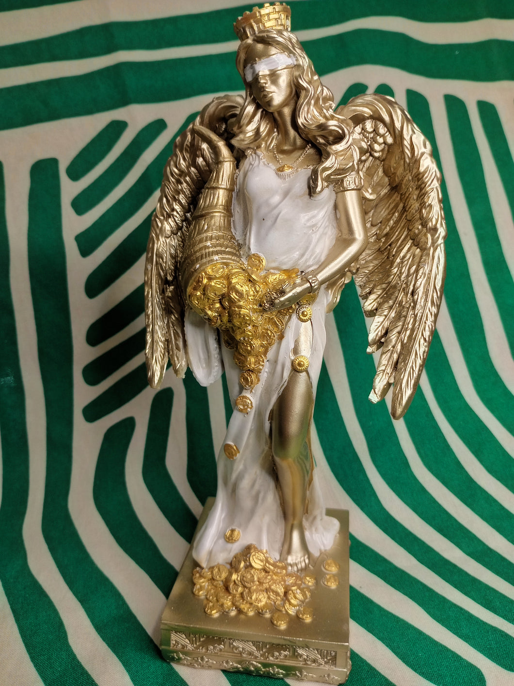 Figura Diosa de la Fortuna Blanca