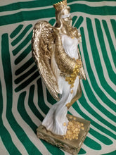 Cargar imagen en el visor de la galería, Figura Diosa de la Fortuna Blanca
