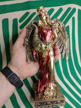 Cargar imagen en el visor de la galería, Figura Diosa de la Fortuna Roja
