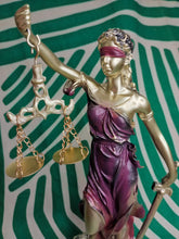Cargar imagen en el visor de la galería, Diosa de la Justicia Morada
