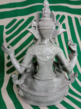 Cargar imagen en el visor de la galería, Figura Cherenzig Gris
