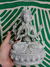 Cargar imagen en el visor de la galería, Figura Cherenzig Gris
