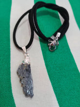 Cargar imagen en el visor de la galería, Colgante Taramita (Escoba de Bruja) Mod. 9
