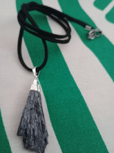 Cargar imagen en el visor de la galería, Colgante Taramita (Escoba de Bruja) Mod. 4
