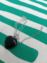 Cargar imagen en el visor de la galería, Corazon Obsidiana Negra
