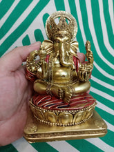 Cargar imagen en el visor de la galería, Ganesha Dorada y Roja Pequeña 14 cm
