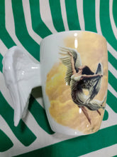 Cargar imagen en el visor de la galería, Taza Alas de Angel
