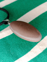 Cargar imagen en el visor de la galería, Colgante Shiva Lingam Mod 4 Pequeño
