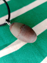 Cargar imagen en el visor de la galería, Colgante Shiva Lingam Mod 5 Pequeño
