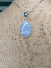 Cargar imagen en el visor de la galería, Calcedonia Plata Oval
