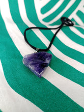 Cargar imagen en el visor de la galería, Colgante Amatista Corte Diamante
