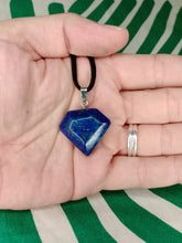 Cargar imagen en el visor de la galería, Colgante Lapislázuli Corte Diamante
