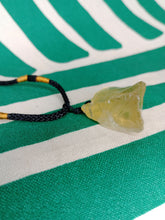Cargar imagen en el visor de la galería, Colgante Cuarzo Limon Bruto Mod. 3
