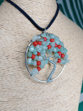 Cargar imagen en el visor de la galería, Colgante Arbol Jardin del Eden
