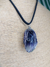 Cargar imagen en el visor de la galería, Colgante Amatista Bruto Mod. 3
