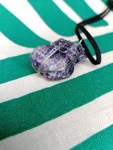 Cargar imagen en el visor de la galería, Colgante Amatista Bruto Mod. 3
