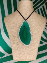 Cargar imagen en el visor de la galería, Colgante Agata Verde Mod. 1
