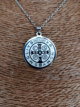 Cargar imagen en el visor de la galería, Medalla de San Benito de acero inoxidable

