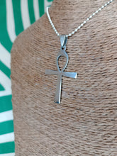 Cargar imagen en el visor de la galería, Colgante Cruz Egipcia Ankh
