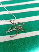 Cargar imagen en el visor de la galería, Colgante Ojo de Horus
