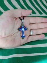 Cargar imagen en el visor de la galería, Colgante Cruz Azul
