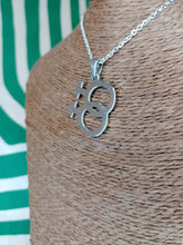 Cargar imagen en el visor de la galería, Colgante LGTB Masculino
